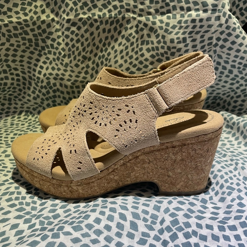 CLARK’S leather cork wedge sandal